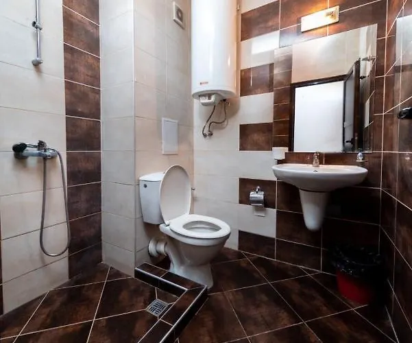 Varly Bryag 부르가스